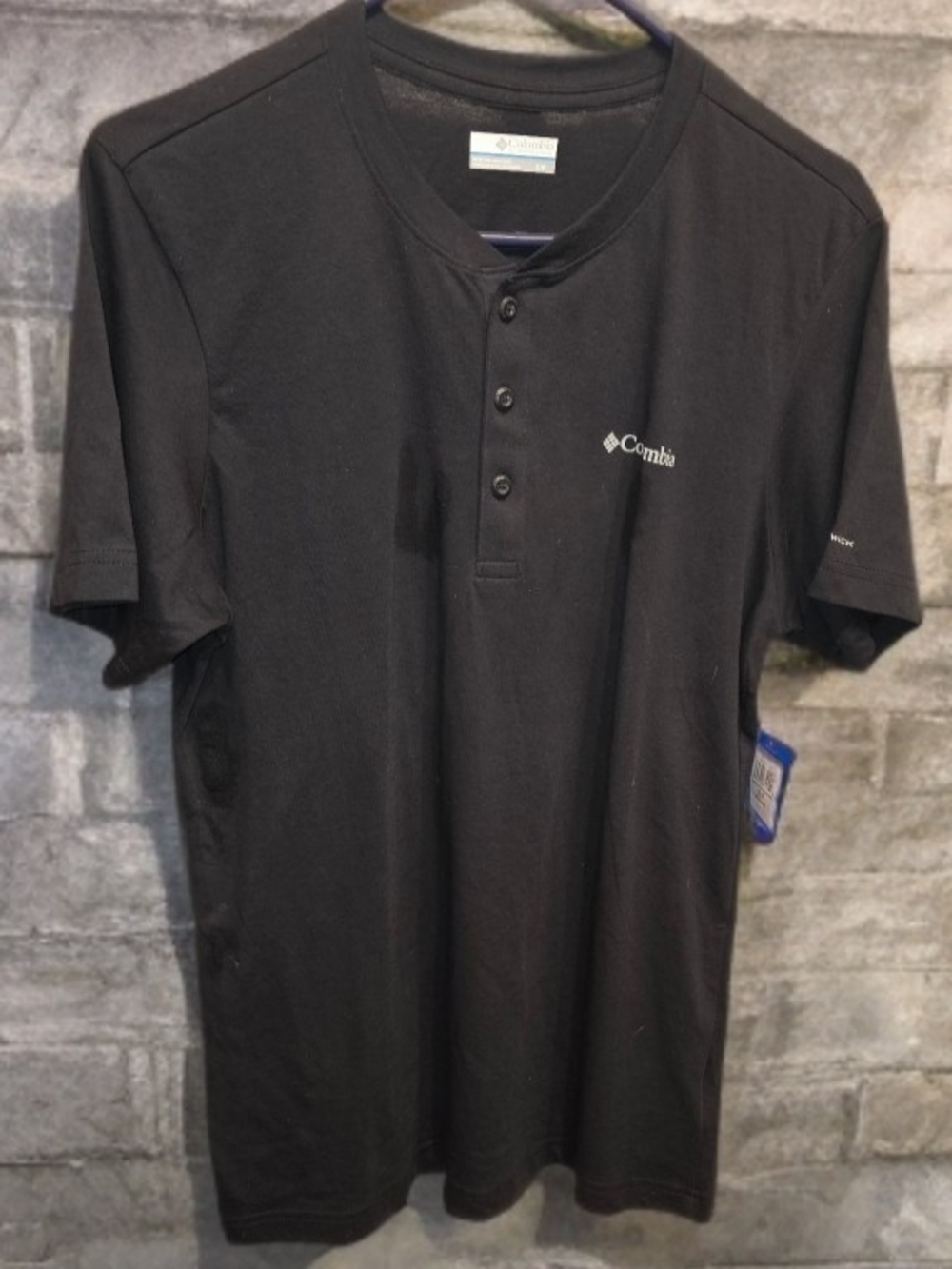 Columbia Men’s Black Henley Short Sleeve Shirt 👕⚫️